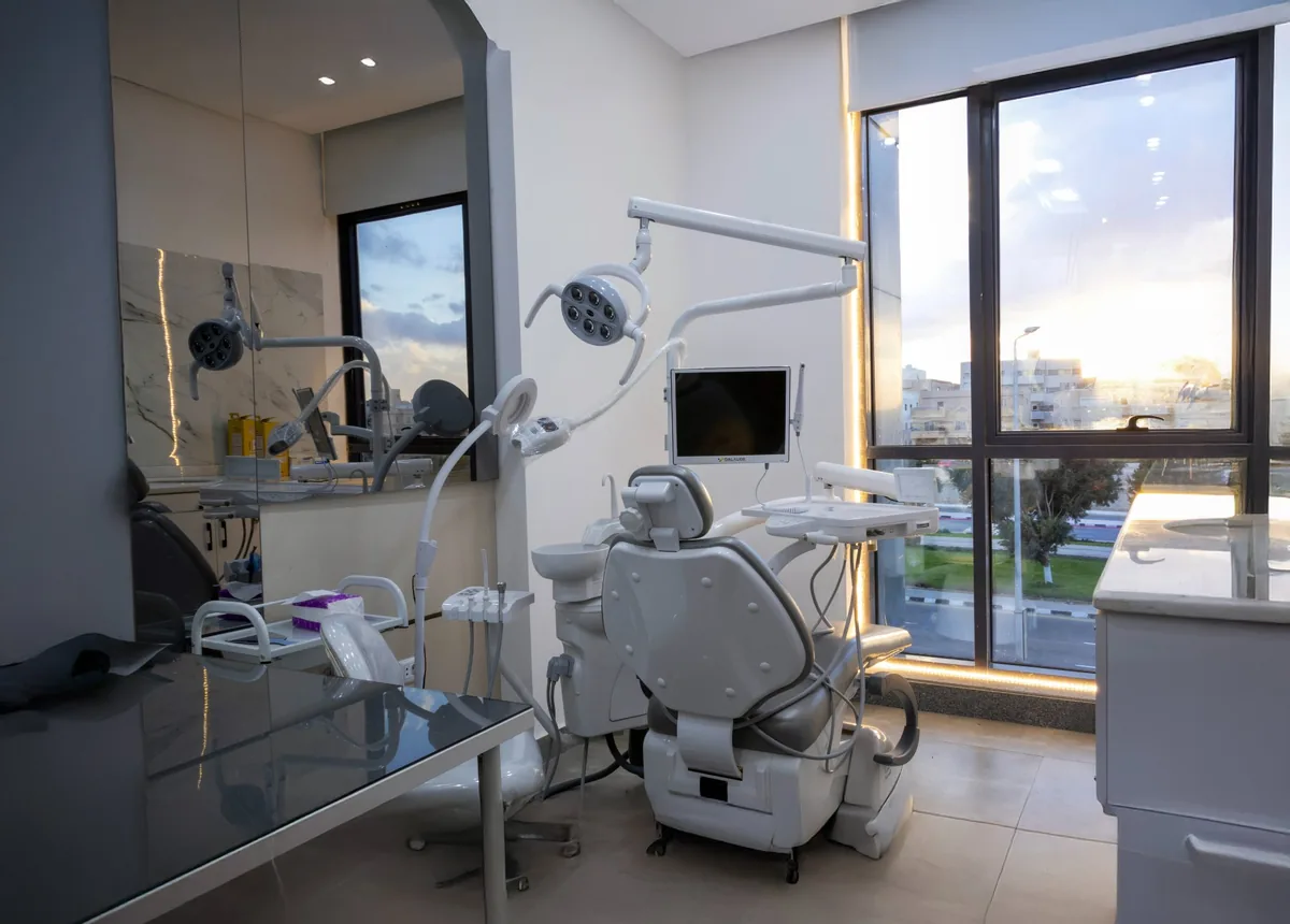 عيادة أسنان الشروق